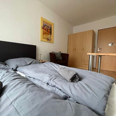 Schoenes Einfaches Zimmer In Oldenburg Dış mekan fotoğraf