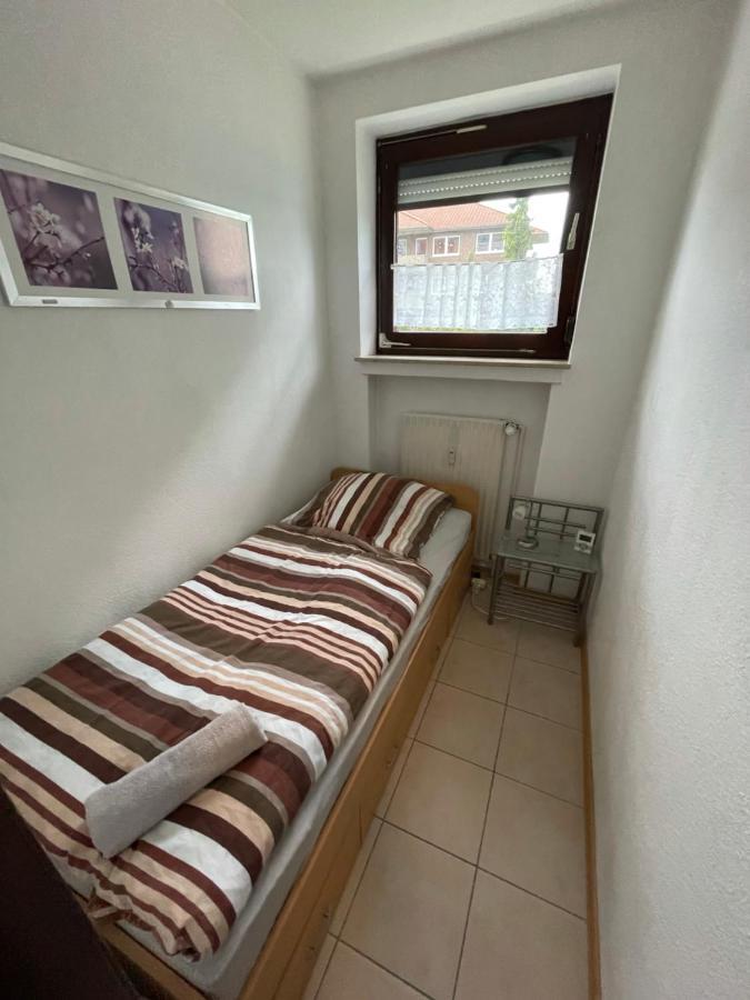 Schoenes Einfaches Zimmer In Oldenburg Dış mekan fotoğraf