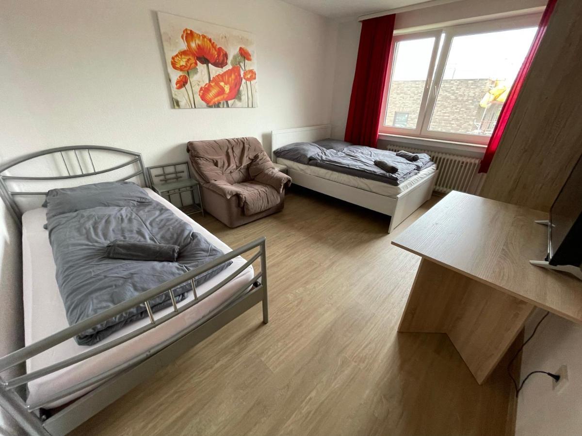 Schoenes Einfaches Zimmer In Oldenburg Dış mekan fotoğraf
