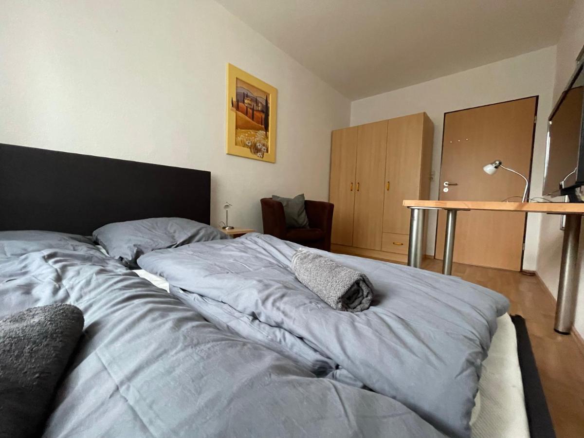 Schoenes Einfaches Zimmer In Oldenburg Dış mekan fotoğraf