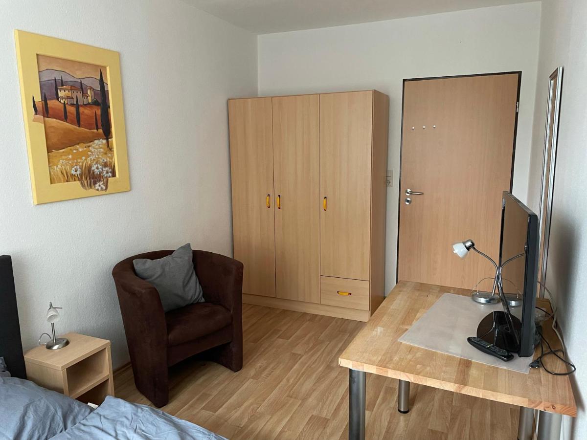 Schoenes Einfaches Zimmer In Oldenburg Dış mekan fotoğraf