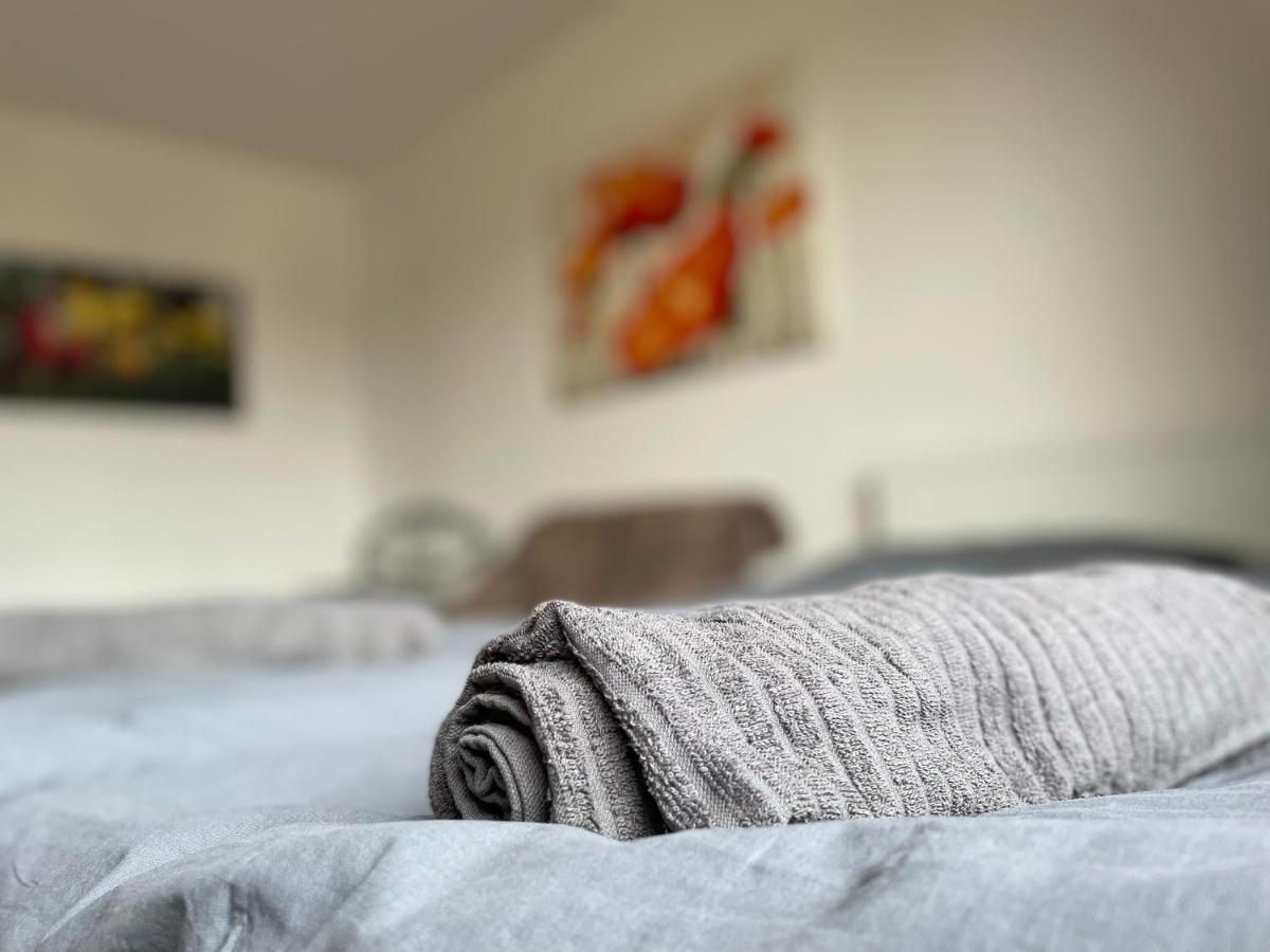 Schoenes Einfaches Zimmer In Oldenburg Dış mekan fotoğraf