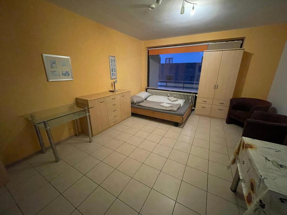 Schoenes Einfaches Zimmer In Oldenburg Dış mekan fotoğraf
